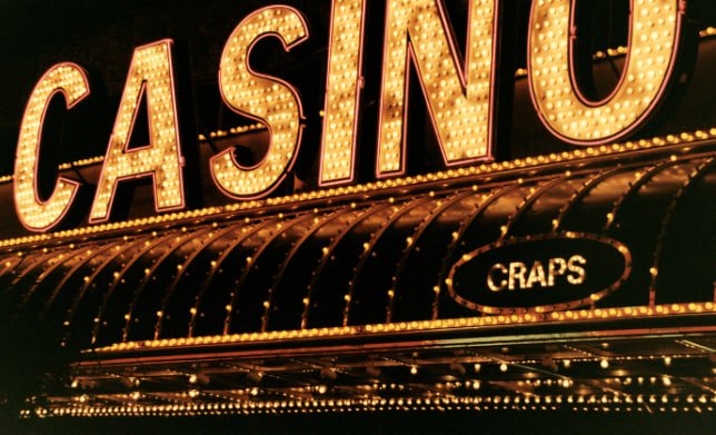 Antarmuka perpustakaan game login4d menampilkan kategori sportsbook, live dealer, dan slot